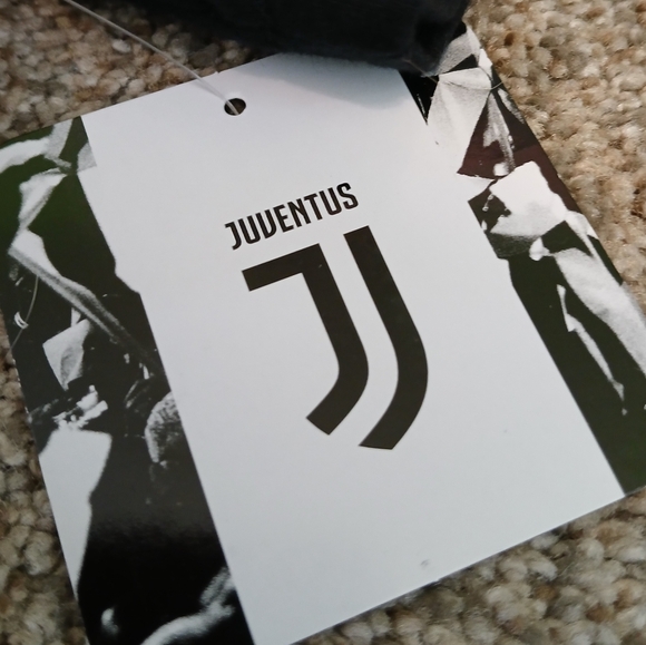 Juventus Soccer T-Shirt Boys Size XL (NWT) - Picture 5 of 6